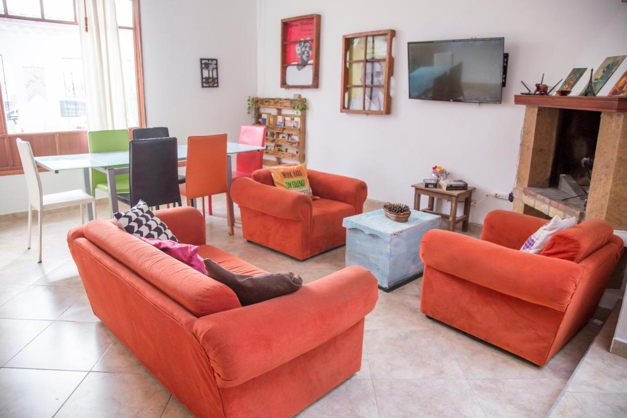 Family Host Hostel Вилья-де-Лейва Экстерьер фото