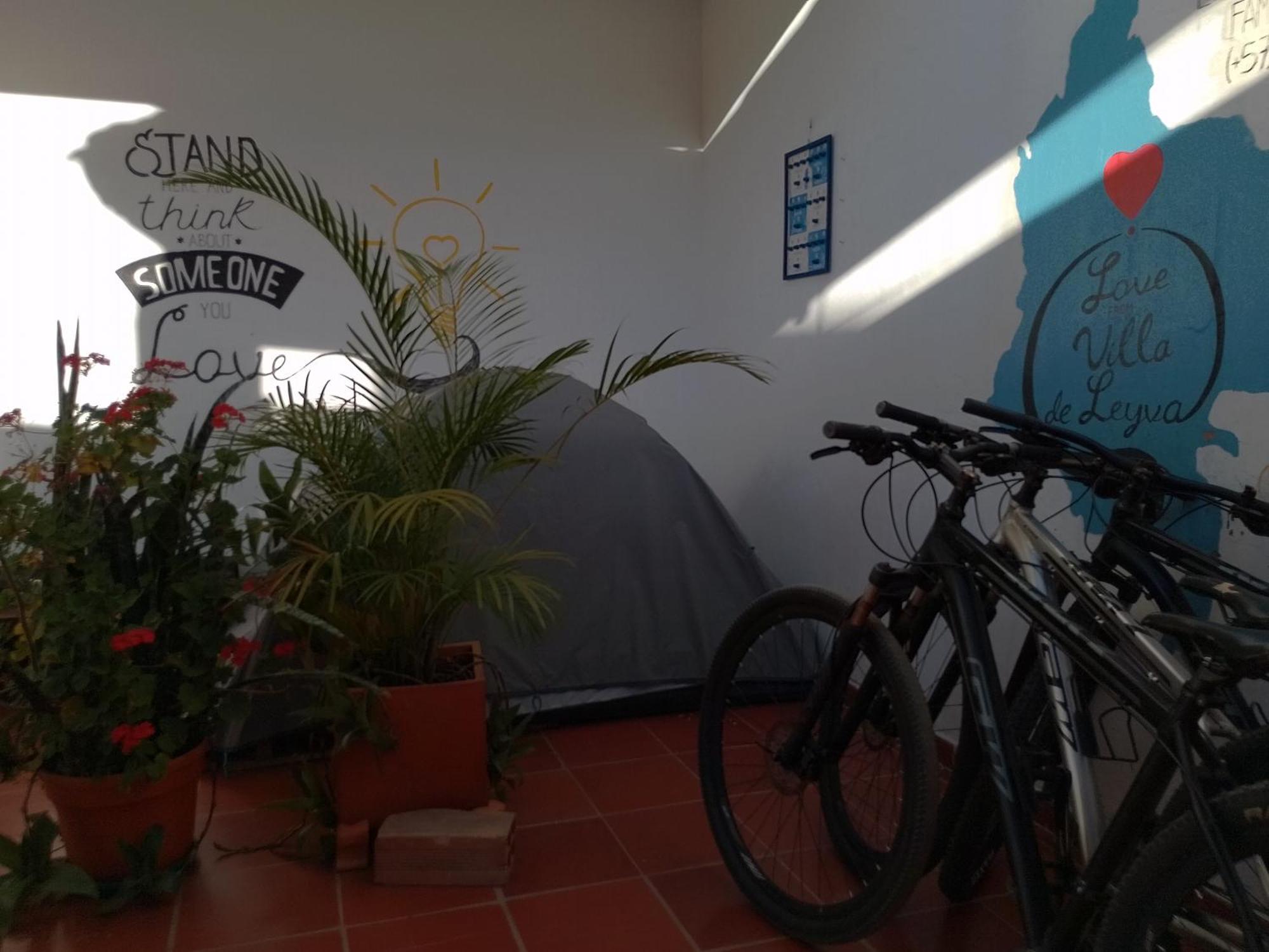 Family Host Hostel Вилья-де-Лейва Экстерьер фото